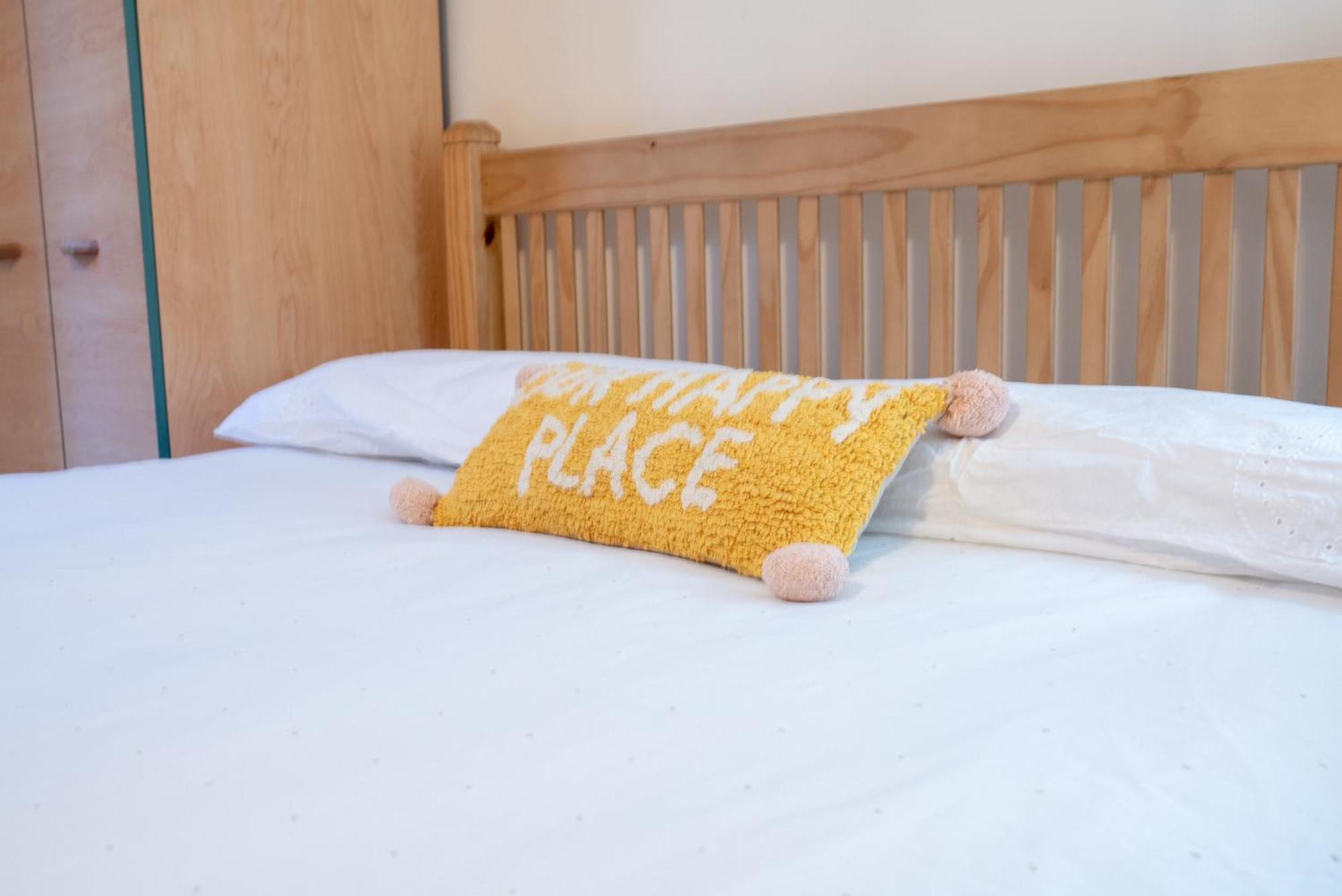 Spacious 1 Bed Apartment With Workspace, Coffee & Free Secure Parking Birmingham Kültér fotó